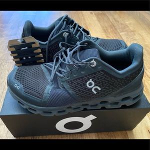 On Running Cloudstratus Women’s 8.5